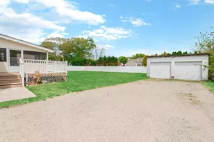 1837 Lincoln Ave, Holbrook, NY 11741 - Photo 22