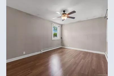 1837 Lincoln Avenue, Holbrook, NY 11741 - Photo 10