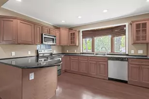 1837 Lincoln Ave, Holbrook, NY 11741 - Photo 4