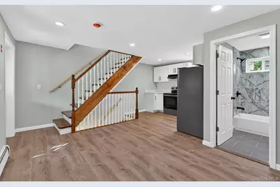 152 N Clinton Street, Poughkeepsie, NY 12601 - Photo 6