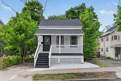152 N Clinton Street, Poughkeepsie, NY 12601 - Photo 2