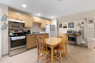 46 39th St, Islip, NY 11751 - Photo 4