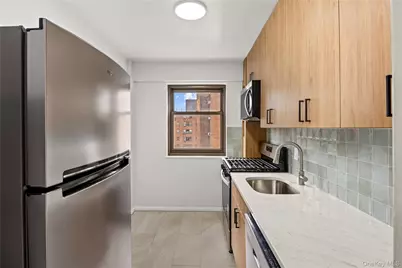 21-66 33rd Road #12B, Astoria, NY 11106 - Photo 12
