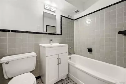 21-66 33rd Road #12B, Astoria, NY 11106 - Photo 20