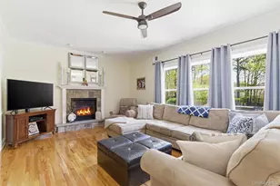 15 Framingham Ln, Shoreham, NY 11786 - Photo 8