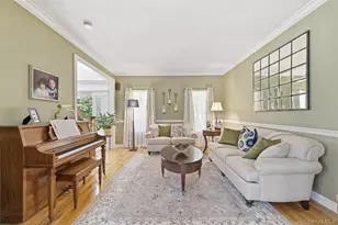 15 Framingham Ln, Shoreham, NY 11786 - Photo 6