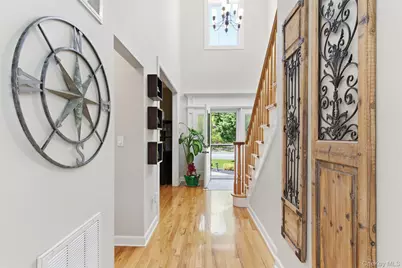 15 Framingham Lane, Shoreham, NY 11786 - Photo 4