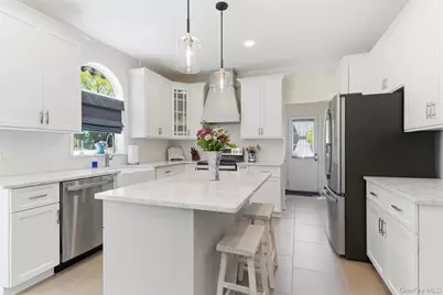 15 Framingham Lane, Shoreham, NY 11786 - Photo 10