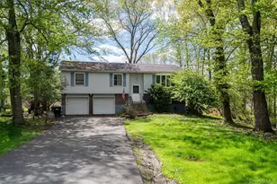 10 Mahar Dr, Poughkeepsie, NY 12601 - Photo 2
