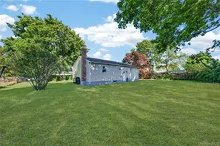118 S 31st St, Wyandanch, NY 11798 - Photo 16