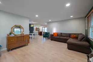 171 W 16th St, Deer Park, NY 11729 - Photo 12