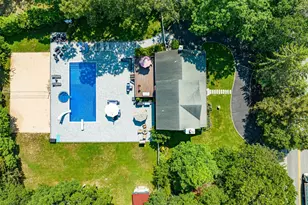 63 E Tiana Rd, Hampton Bays, NY 11946 - Photo 26