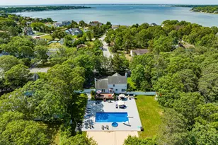 63 E Tiana Rd, Hampton Bays, NY 11946 - Photo 2