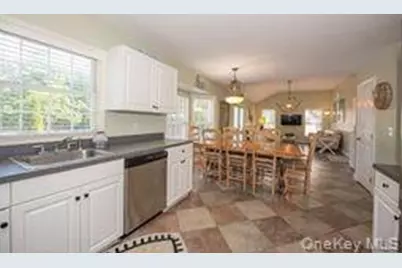 63 E Tiana Road, Hampton Bays, NY 11946 - Photo 10
