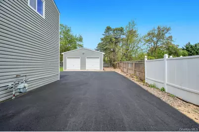 491 Hawkins Road, Selden, NY 11784 - Photo 36