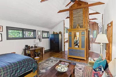 129 Bull Path, East Hampton, NY 11937 - Photo 18