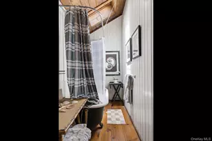 129 Bull Path, East Hampton, NY 11937 - Photo 20
