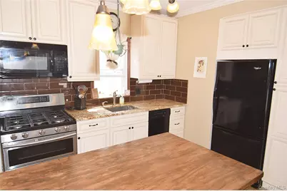 22 Salem Place, Copiague, NY 11726 - Photo 8