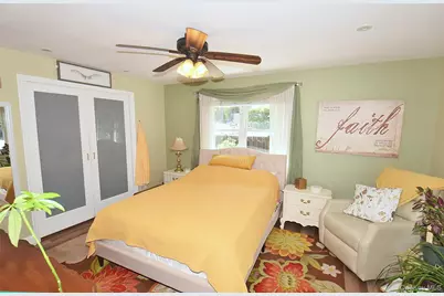 22 Salem Place, Copiague, NY 11726 - Photo 14
