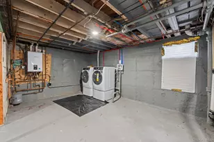 20 Dewitt St, Valley Stream, NY 11580 - Photo 12