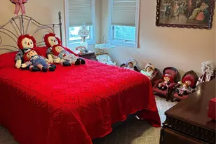 60 S Crescent Dr, Farmingdale, NY 11735 - Photo 6