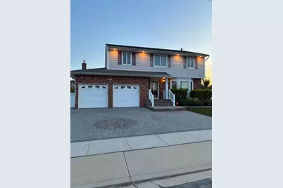 60 S Crescent Drive, Farmingdale, NY 11735 - Photo 14