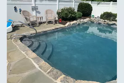 60 S Crescent Drive, Farmingdale, NY 11735 - Photo 12