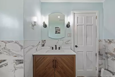 29 Crowell Street, Hempstead, NY 11550 - Photo 24