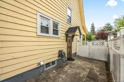 29 Crowell Street, Hempstead, NY 11550 - Photo 36