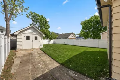 29 Crowell Street, Hempstead, NY 11550 - Photo 32