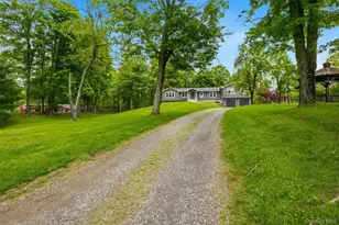 308 Hollow Rd, Staatsburg, NY 12580 - Photo 4