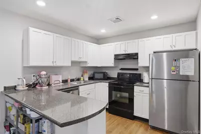 549 Gregory Court, Highland, NY 12528 - Photo 4