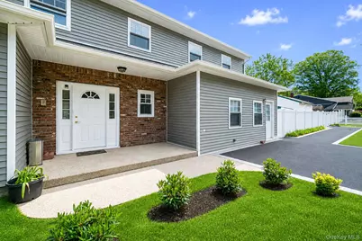 883 Hawkins Avenue, Lake Grove, NY 11755 - Photo 4