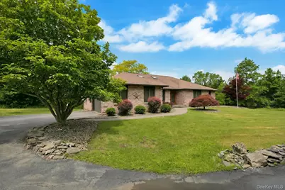 220 Oxford Road, Chester, NY 10918 - Photo 2