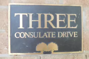 3 Consulate Dr, Tuckahoe, NY 10707 - Photo 2
