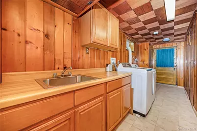7528 170th Street, Fresh Meadows, NY 11366 - Photo 28