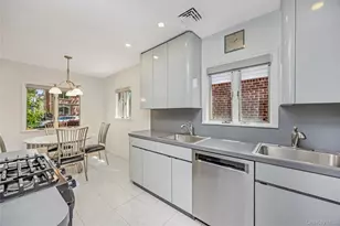 75-28 170th St, Fresh Meadows, NY 11366 - Photo 12