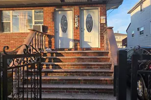 120-23 164th St, Jamaica, NY 11434 - Photo 2