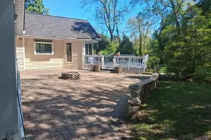 81 Union Ave, Amityville, NY 11701 - Photo 8