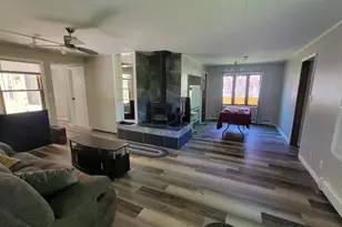 81 Union Ave, Amityville, NY 11701 - Photo 14