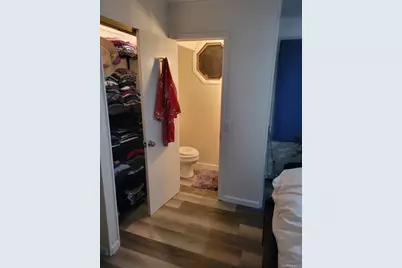 81 Union Avenue, Amityville, NY 11701 - Photo 22