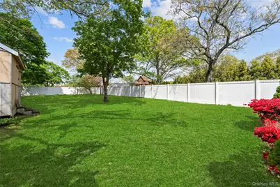 164 Dare Road, Selden, NY 11784 - Photo 8