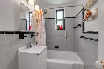 83-35 139 Street #5M, Briarwood, NY 11435 - Photo 14