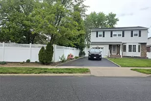 2663 Columbus Ave, North Bellmore, NY 11710 - Photo 2
