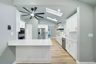 21 Newfoundland Ave, Huntington, NY 11743 - Photo 8
