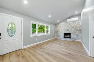 21 Newfoundland Ave, Huntington, NY 11743 - Photo 4