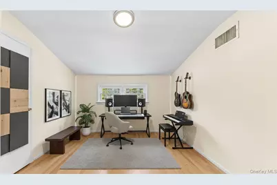 50 Wilmot Road, New Rochelle, NY 10804 - Photo 16