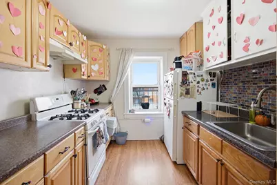 2317 33rd Avenue, Astoria, NY 11106 - Photo 20