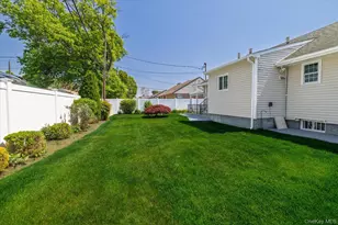 708 Lorentz St, Elmont, NY 11003 - Photo 24