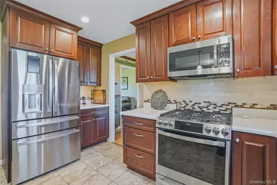 36 River Glen Road, Wallkill, NY 12589 - Photo 10